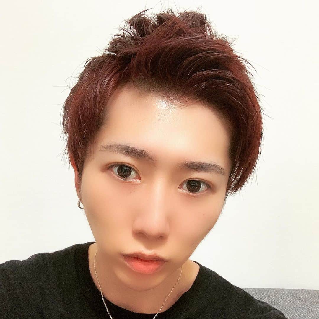 高橋ふみやのインスタグラム：「すっきりしたぜ☆ 久々な気がする(笑) #カット #高橋郁哉」