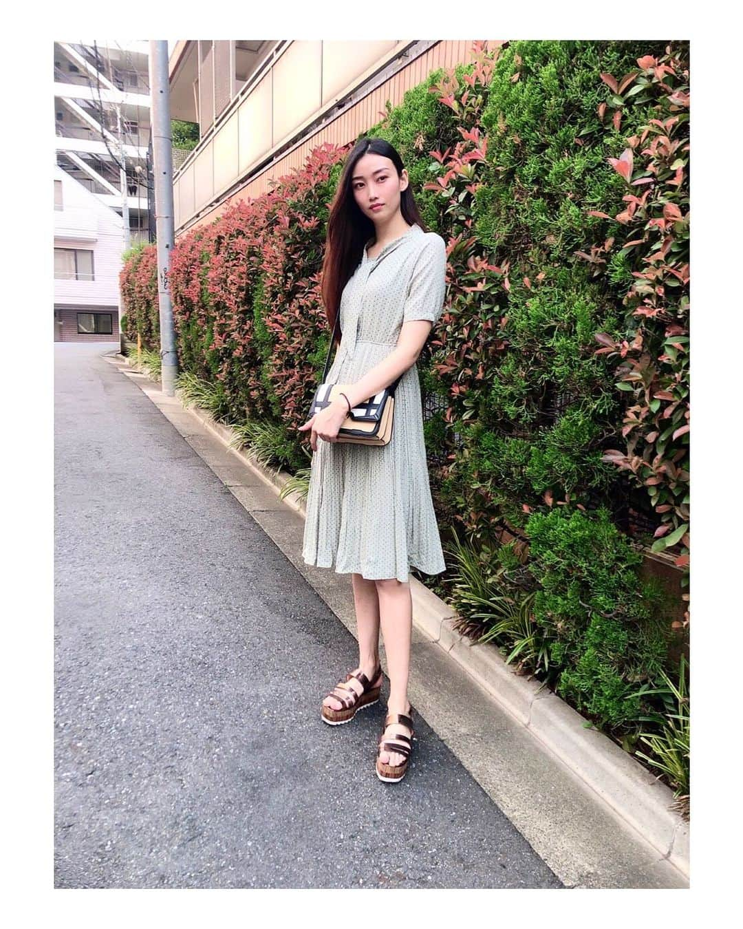 蔵歩実さんのインスタグラム写真 - (蔵歩実Instagram)「🍀💚 . . #夏ですね。 #ワンピース #japanese #japanesegirl #일본 #일본인 #일본사람#東京 #tokyo #도쿄 #モデル #model#모델 #followme  #高身長 #高身長女子 #instalove #ootd」6月15日 18時05分 - ayumi_kura_