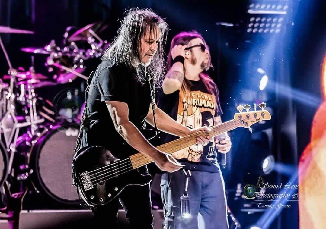 Queensrycheさんのインスタグラム写真 - (QueensrycheInstagram)「Eddie and Todd at the House Of Blues in Anaheim, California (photo credit Tammy Greene/Sound Lens Photography) #queensryche #theverdicttour #hobanaheim #california #eddiejackson #edbass #onetake #badassbassist #toddlatorre #tlt #thevoice #leadvocalist #talentedmusicians #songwriters #mikelullbass #bamfers #memories #goodtimes #rychersrule #wemissyou」6月16日 3時58分 - queensrycheofficial