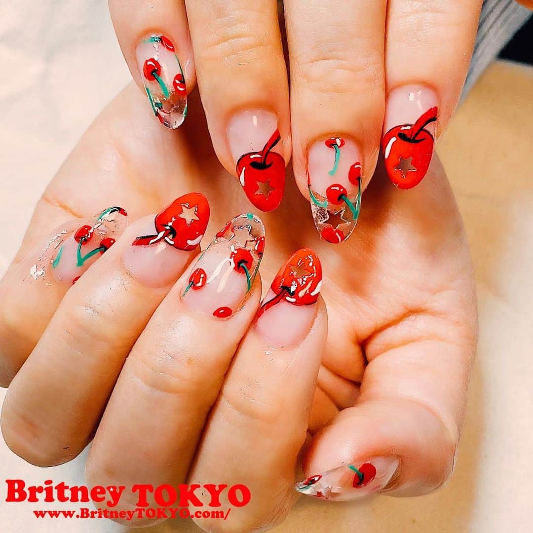 Britney TOKYOさんのインスタグラム写真 - (Britney TOKYOInstagram)「🍒 🍒 🍒  #nailart #nails #cherry #britneytokyo  @tokyospicenail #britneytokyored」6月16日 4時24分 - britneytokyo