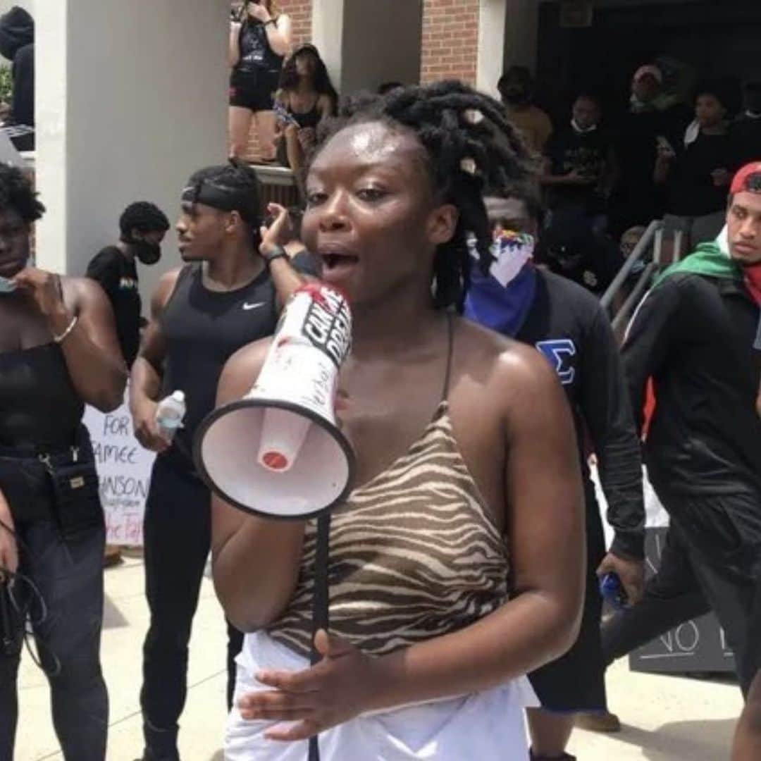 コモンさんのインスタグラム写真 - (コモンInstagram)「#JusticeForToyin: 19 year old Oluwatoyin Salau spent the last few days of her life courageously fighting for justice for her people. Black Women have been at the forefront of these Movements fighting for all of us for centuries. Now more than ever, we have to stand up, speak out and fight back against violence happening to Black Women and Girls. When we truly empower and lift up Black Women, we all win. RIP. #BlackLivesMatter」6月16日 4時27分 - common