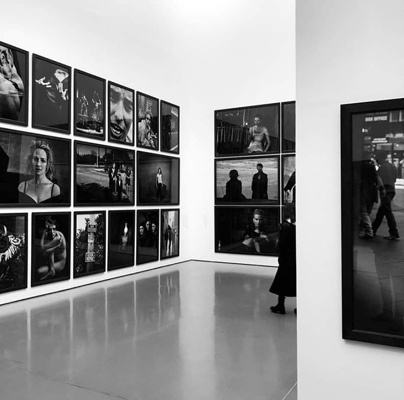 ピーター・リンドバーグさんのインスタグラム写真 - (ピーター・リンドバーグInstagram)「'UNTOLD STORIES' seen through the eyes of its visitors  On view at the Kunstpalast Düsseldorf until 12 July 2020  Photo credits: 1. @elise_bijkerk 2. @mima.nk 3. @frank.schulte.photography 4. @rutafreddi 5. @kamenheiditypberatung  #LindberghUntoldStories #LindberghKunstpalast #Duesseldorf #Kunstpalast #TASCHEN」6月16日 4時38分 - therealpeterlindbergh