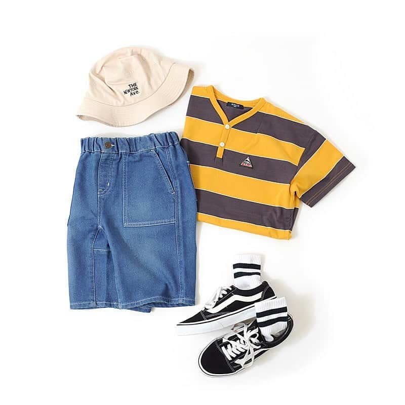 GLAZOSのインスタグラム：「. Summer recommended items !! . . 半袖Tやハーフパンツなどグラソスの . 夏アイテム揃っております＾＾♪ . . ぜひ♪お子様と一緒にチェックしてみて下さい〜 ♪♪♪ . . . #glazos #グラソス #おススメ #小学生  #小学生男子 #小3男子 #小4男子 #小5男子  #小6男子 #半袖コーデ #ハーフパンツコーデ  #ジュニアブランド #ジュニア服 #boy #kids #fashion #summer #小学生 #中学生 #wear #男の子 #ボーイズファッション #コーデ #プチプラ #Tshirts #tops #new #新作 #ハーフパンツ #halfpants」
