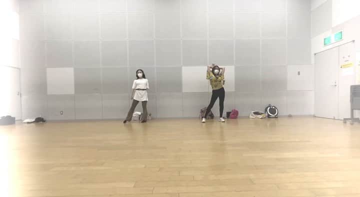 のインスタグラム：「_ . 6/14 @hikari.furuta's VOGUE WS👠 . w/ @yakkkko.y . マスクして踊る苦しさはえぐいけど、 それよりも広い場所でVOGUEできたこと、 久しぶりにmotherやfamilyに会えたことの 嬉しさが勝った❤️🔥❤️🔥 . #dance#dancer#vogue#voguedance #voguing#voguer#voguefemme#voguefem #feminine#sexy#houseoforicci#theoricciway #houseoforiccijapan#ayanaoricci」