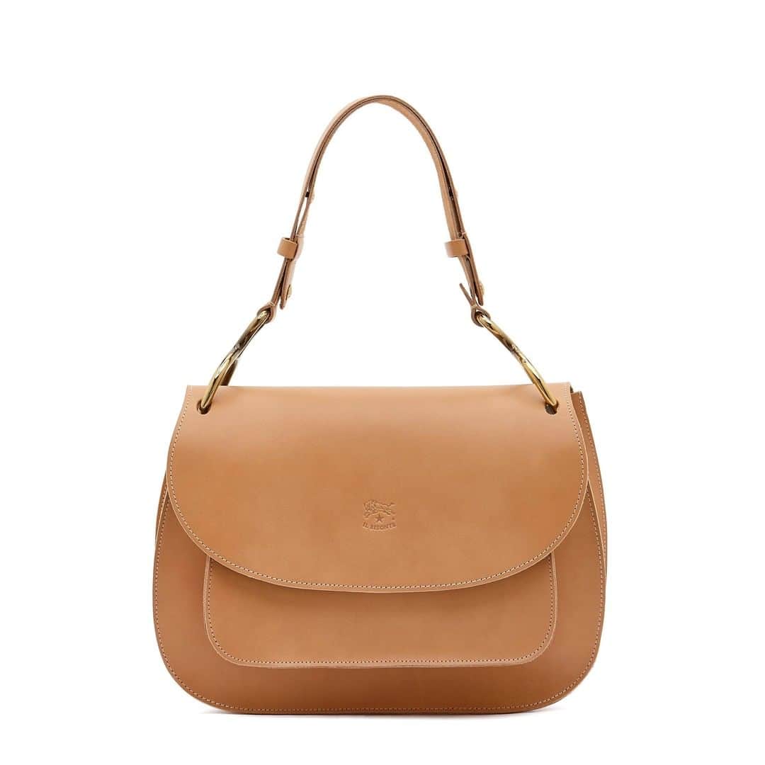 イルビゾンテのインスタグラム：「Contemporary classic. ☆ #ilbisonte #accessories #SS20 #leatherbag #madeinitaly」