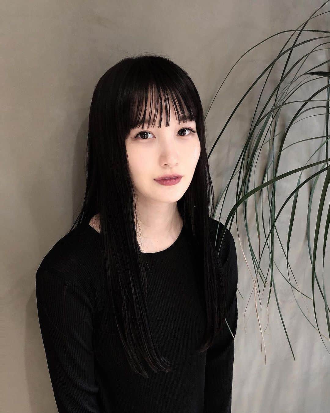 のインスタグラム：「髪つやつや❤︎ いつもありがとうございます＾＾ 新店舗内装好み過ぎて居心地良すぎっ openおめでとうございます！🌿 @kengo____24 @kurt_by_deco  eyelash maintenance ❤︎ thank you @_chuuuky @pooleye_harajuku」