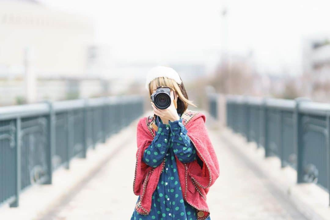 ワンサイド福岡さんのインスタグラム写真 - (ワンサイド福岡Instagram)「model：佐藤 あつ @satoatsum  photo by： @tati3824 . . おととい6/13は佐藤あつさんのお誕生日でした！ 改めておめでとうございます！ その時にカメラマン様がアップされていたお写真を見て、「あー懐かしいなぁ」と思い、今回この一枚を選んでみました。 . 2017年3月のお写真。左奥に見えますのはPayPayドーム。(当時は福岡ヤフオクドーム) 佐藤あつさんの髪型も今とは全然違って…！ 人も街も変わっていきますね… その時その時の瞬間を記録する、まさにそれがお写真だなと、しみじみ思ったのでした…！ . . . #モデル  #福岡モデル  #ポートレート #ポートレートモデル  #ポートレートしま専科  #福岡女子  #被写体モデル  #被写体になります  #撮影会モデル #福岡撮影会モデル  #福岡撮影会 #モデル撮影会 #ワンサイド福岡 #ワンサイド撮影会 #福岡ポートレート  #福岡カメラ部  #写真撮ってる人と繋がりたい  #カメラマンさんと繋がりたい  #ファインダー越しの私の世界  #ポートレート部  #ポトレ撮影隊  #モデル募集  #lovers_nippon_portrait  #good_portraits_world  #jp_portrait部  #instagood #fukuoka_camera #portrait_jp  #キリトリセカイ」6月15日 22時04分 - oneside_fukuoka