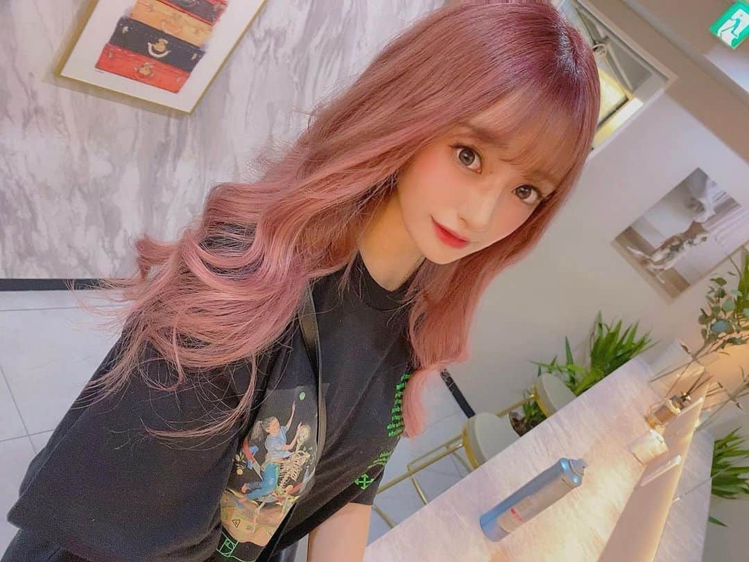 ERENAのインスタグラム：「🎀 . ピンクにしちゃった🥺💕 理想的な色にしてくれた🥺♥️ . . ラピス りきくん、よーすけさん いつもありがとう🥺💕 . #ラピス#Lapis#핑크」