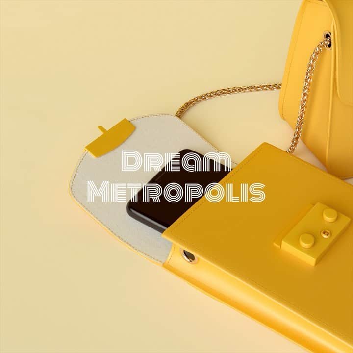 フルラのインスタグラム：「Curved or angled in shape, this it-bag's size is ready for anything. How will you wear your Furla Metropolis? Tap the link in bio and take a closer look at it.  #furlametropolis #dreammetropolis #thefurlasociety #furlafeeling #newcollection #furla #accessories #fashion」