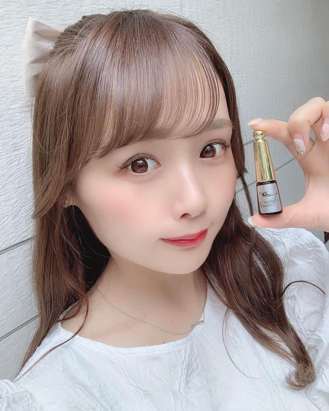 のインスタグラム：「. . 二重についてよく質問いただくので！ . . 私は寝る前にナイトアイボーテを 塗って寝てるよ✨ 二重幅不安定だったんだけど、 これ使ってから二重の調子良いよ💗 まぶたにも優しくてオススメ😻 . @nighteyebeaute . . .  #ナイトアイボーテ #二重 #ふたえ #一重から二重 #夜用 #二重コスメ #可愛いは作れる #私服 #coordinate #春服 #春服コーデ #春コーデ #zara #love」