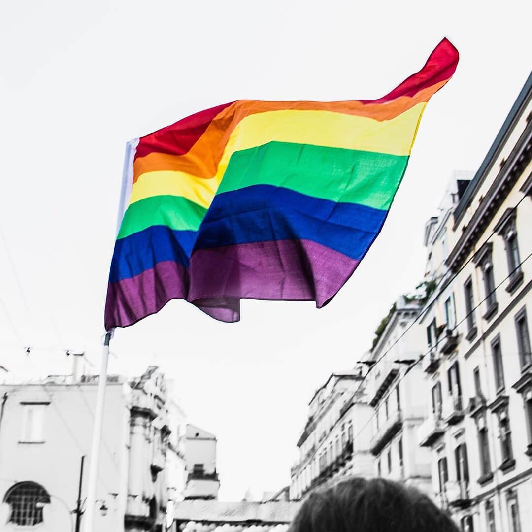 ボトキエのインスタグラム：「This special month honors the LGBTQ+ community, but we believe in celebrating equality, inclusivity, and the power of Love year-round. Happy 50th anniversary, #pride! 🏳️‍🌈 #loveislove」