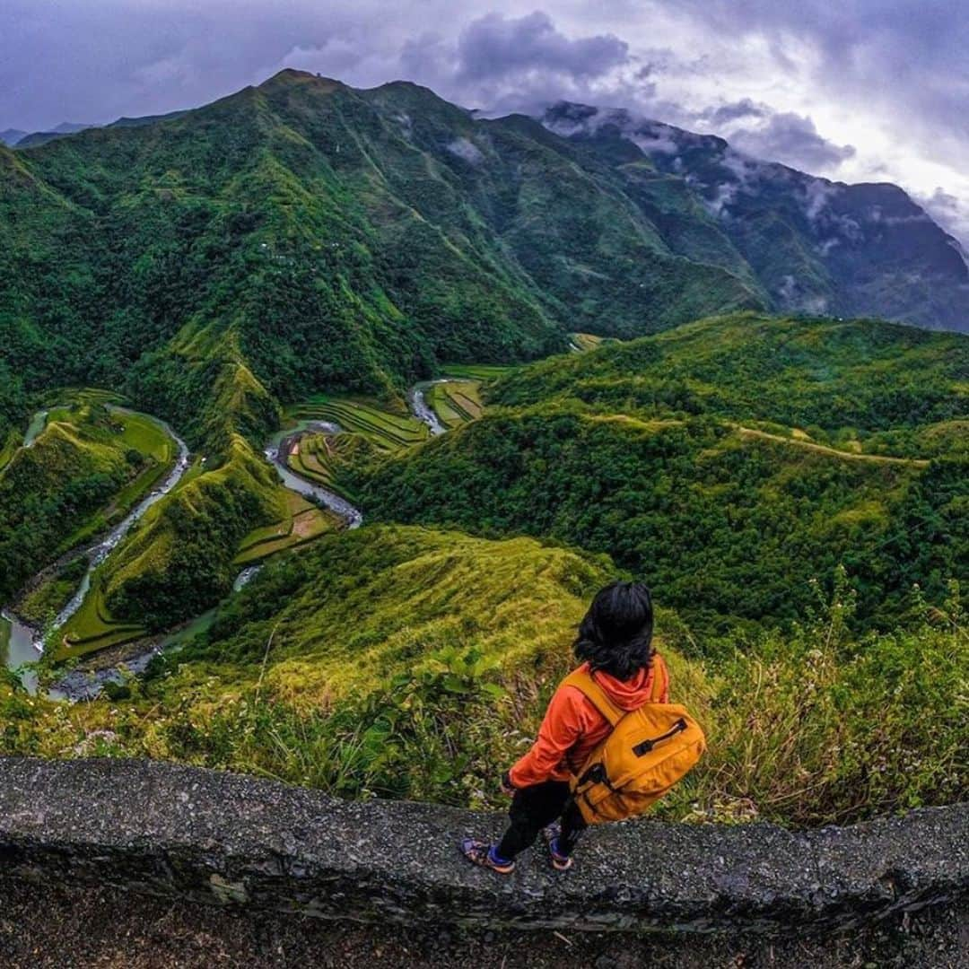 CABINZEROさんのインスタグラム写真 - (CABINZEROInstagram)「🔥🔥🔥 Such amazing photos 📸⛰🗺 🙏Very grateful for your great photos 📸📸📸 @thats_ej  #cabinzero #travelblogger #philippines #island #moutains #travelling #travellife #travellover #repost #thankyou #classic #backpack #orangechill #amazing #photoshoot #instagood #instaphoto #instagram #traveltheworld #photooftheday #photography #travellers #backpacker #staysafe」6月16日 0時06分 - cabinzero