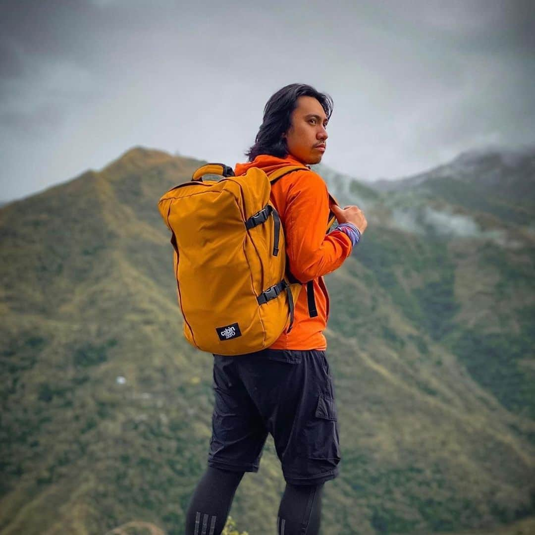 CABINZEROさんのインスタグラム写真 - (CABINZEROInstagram)「🔥🔥🔥 Such amazing photos 📸⛰🗺 🙏Very grateful for your great photos 📸📸📸 @thats_ej  #cabinzero #travelblogger #philippines #island #moutains #travelling #travellife #travellover #repost #thankyou #classic #backpack #orangechill #amazing #photoshoot #instagood #instaphoto #instagram #traveltheworld #photooftheday #photography #travellers #backpacker #staysafe」6月16日 0時06分 - cabinzero