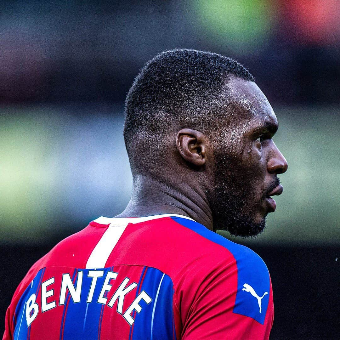 クリスティアン・ベンテケさんのインスタグラム写真 - (クリスティアン・ベンテケInstagram)「No #mondaymotivation needed. Focused on what’s ahead this week and looking to finish the season strong 💪🏾 #cpfc」6月16日 0時01分 - christianbenteke