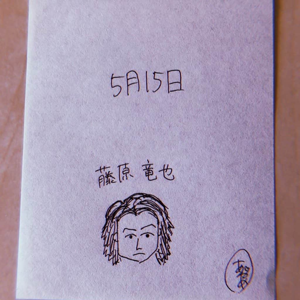 小島あやめさんのインスタグラム写真 - (小島あやめInstagram)「Twitterで毎朝更新中！あいさつ絵🖼 5月11日〜17日分！ #イラスト　#似顔絵　#あいさつ　#今日は何の日 #浜田雅功　さん誕生日 #ザリガニの日 #カクテルの日 #温度計の日 #藤原竜也　さん誕生日 #janetjackson 誕生日 #お茶漬けの日 #あやめ画伯」6月16日 0時40分 - ayame_kojima