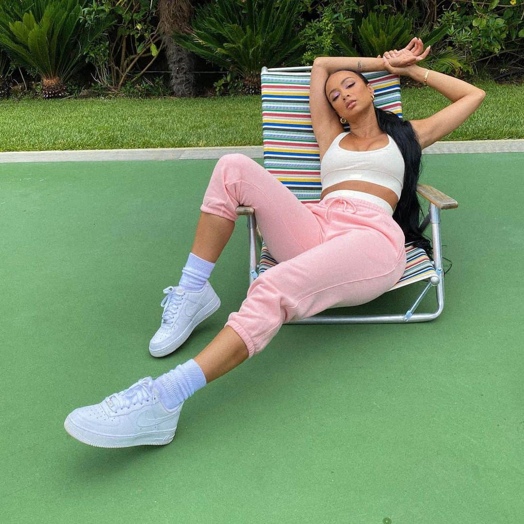 Draya Micheleさんのインスタグラム写真 - (Draya MicheleInstagram)「HUGE THANK YOU ... to you guys for supporting my @ohpolly collab DRAYA x POLLY SPORT ... you all motivate me to create and you make my job feel like fun all day everyday. ❤️☺️ #drayaxpollysport」6月16日 0時58分 - drayamichele