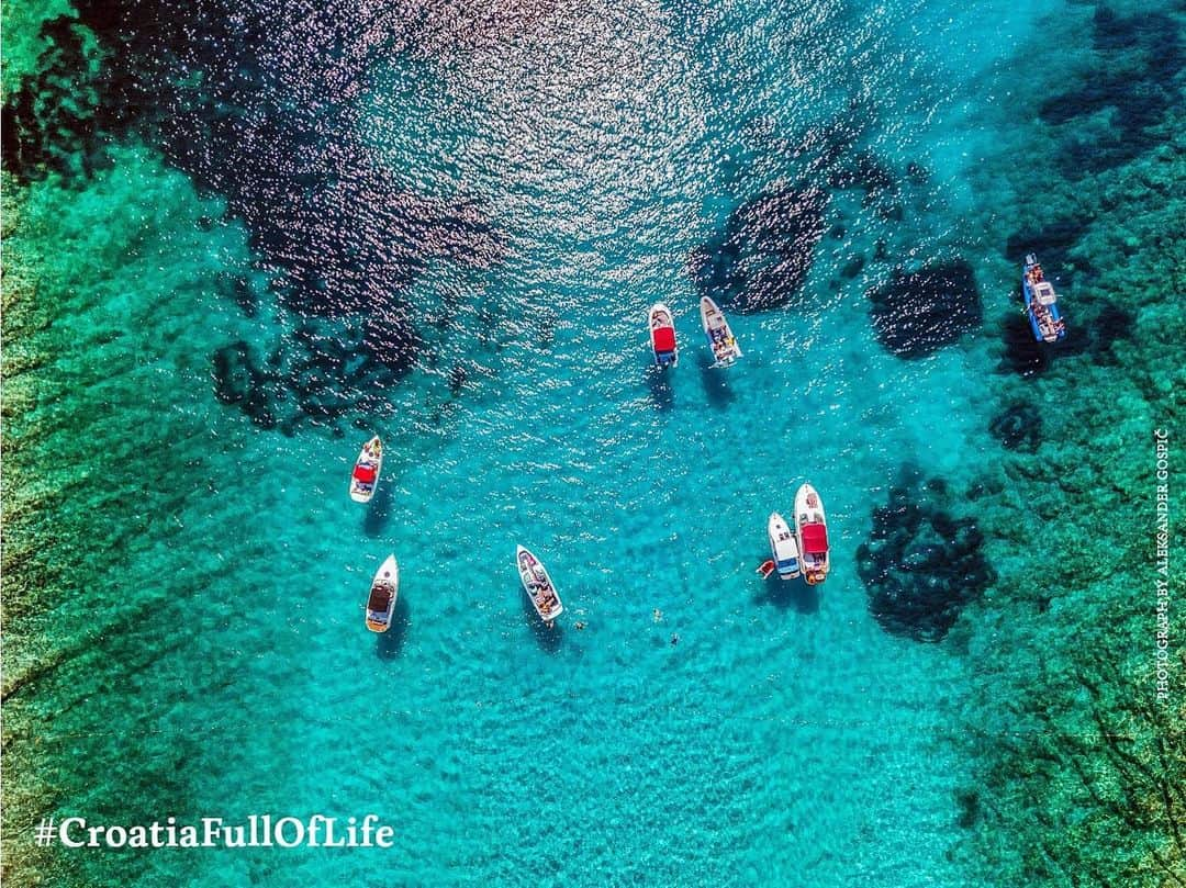 マリン・チリッチさんのインスタグラム写真 - (マリン・チリッチInstagram)「We all deserve a little sun & sea 😎⛵☀️ #CroatiaTheVacationYouDeserve」6月16日 2時06分 - marincilic