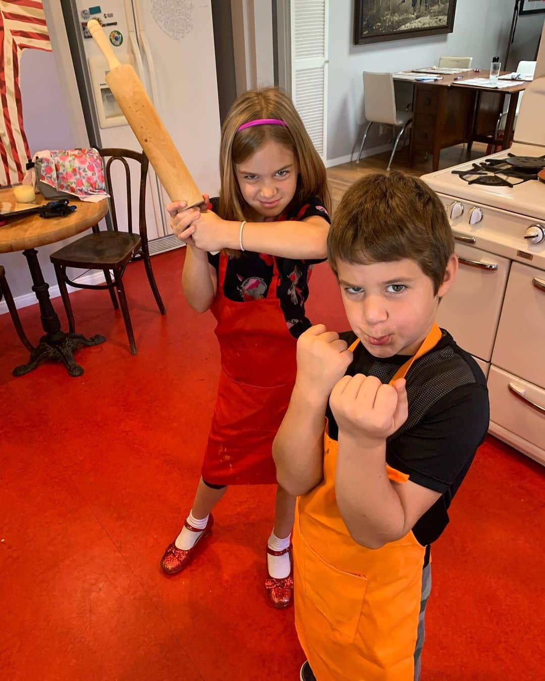 タック・ワトキンスさんのインスタグラム写真 - (タック・ワトキンスInstagram)「The Stubenfeld children have watched too many competitive baking shows.」6月16日 2時32分 - tucwatkins