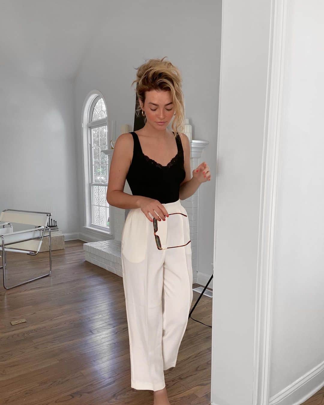 Kelsey Simoneのインスタグラム：「Mrs. Business」