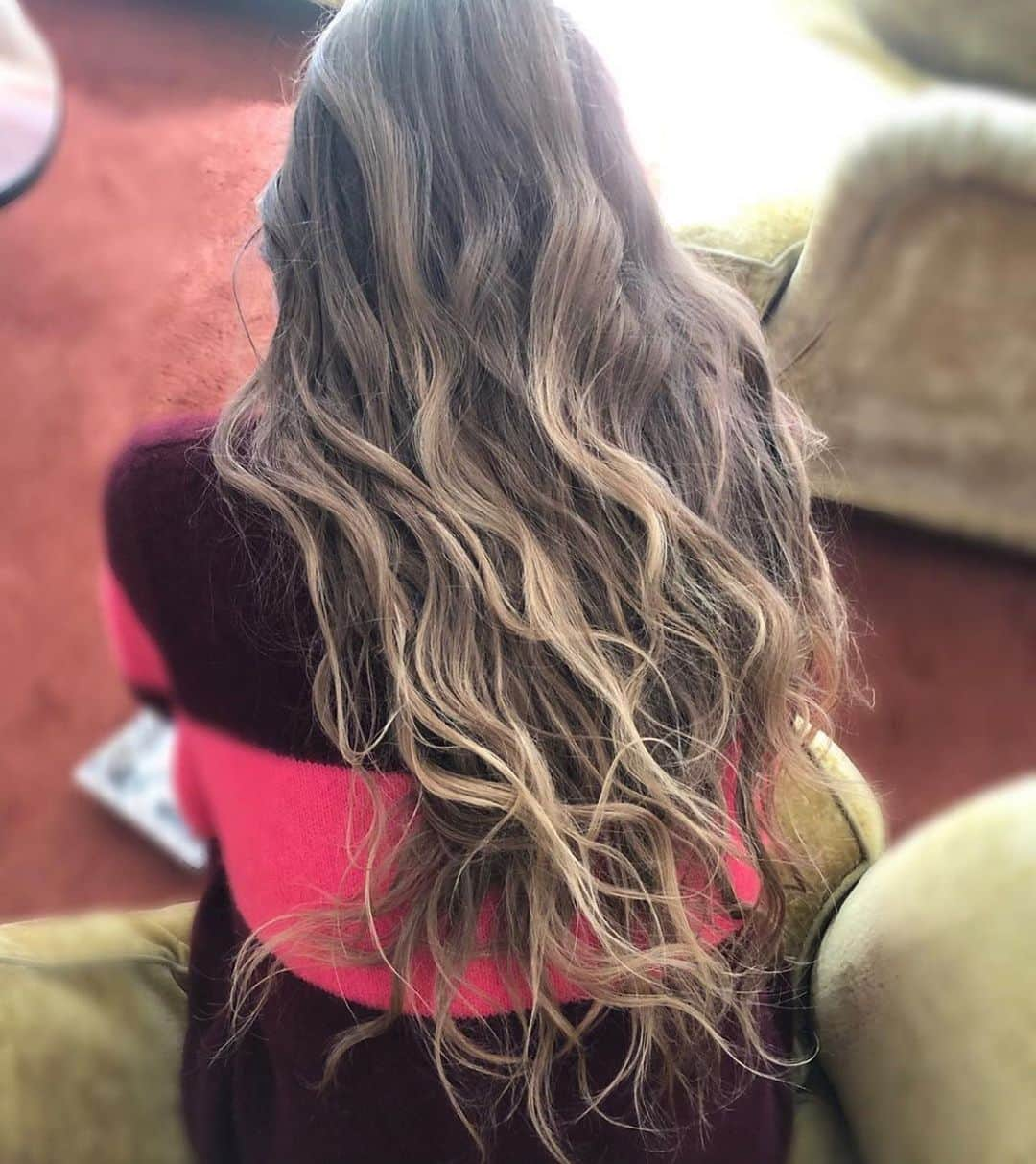 オルセン姉妹（ファンアカウント）さんのインスタグラム写真 - (オルセン姉妹（ファンアカウント）Instagram)「Mary-Kate and Ashley hair 😍 (left to right)  #mkastyle」6月16日 3時08分 - mkastyle