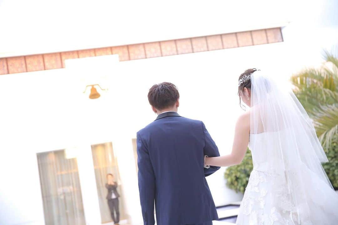 結婚式場 ヒルズスィーツ宇都宮ブリーズテラスさんのインスタグラム写真 - (結婚式場 ヒルズスィーツ宇都宮ブリーズテラスInstagram)「. おふたりのハレの日を、プランナーが見学〜当日までの貴重な日々を、精一杯、お手伝いさせていただきます✨. . そもそもどうしてウェディングベルを 鳴らすのか？皆さんはご存知ですか？. . 結婚式当日、おふたりを祝福するゲストの方々だけでなく、『当日お越しできなかった大切な人にも愛の誓いが届くように』、無事に結婚式を挙げることができたことを鐘を鳴らして伝えようと始まったことがウェディングベルを鳴らすようになった由来と言われています。. また、『悪魔や邪気、災いを追い払い、幸せを呼び込む』力があるそうです！ . . 6月は大変お得なブライダルフェアを多数開催中！ 詳しくはTOPページのURLを☑︎ . #weddingbell  #結婚式にはチカラがある  #おうち時間で式場巡り  #結婚式準備 #結婚式レポ #プレ花嫁　 #卒花嫁 #プレ花嫁さんと繋がりたい #日本中の花嫁さんと繋がりたい #結婚式アイデア　#結婚式打ち合わせ  #ブライダルフェア #完全貸切  #groom #bride #couple #happy #wedding #justmarried  #結婚式場 #栃木県 #宇都宮  #栃木花嫁を応援 #栃木花嫁  #インターパーク #ヒルズスィーツ  #ヒルズスィーツ宇都宮ブリーズテラス  #deaswedding  #hillssweets_wedding #ふたりの未来を探す旅」6月16日 13時03分 - hillssweets_wedding