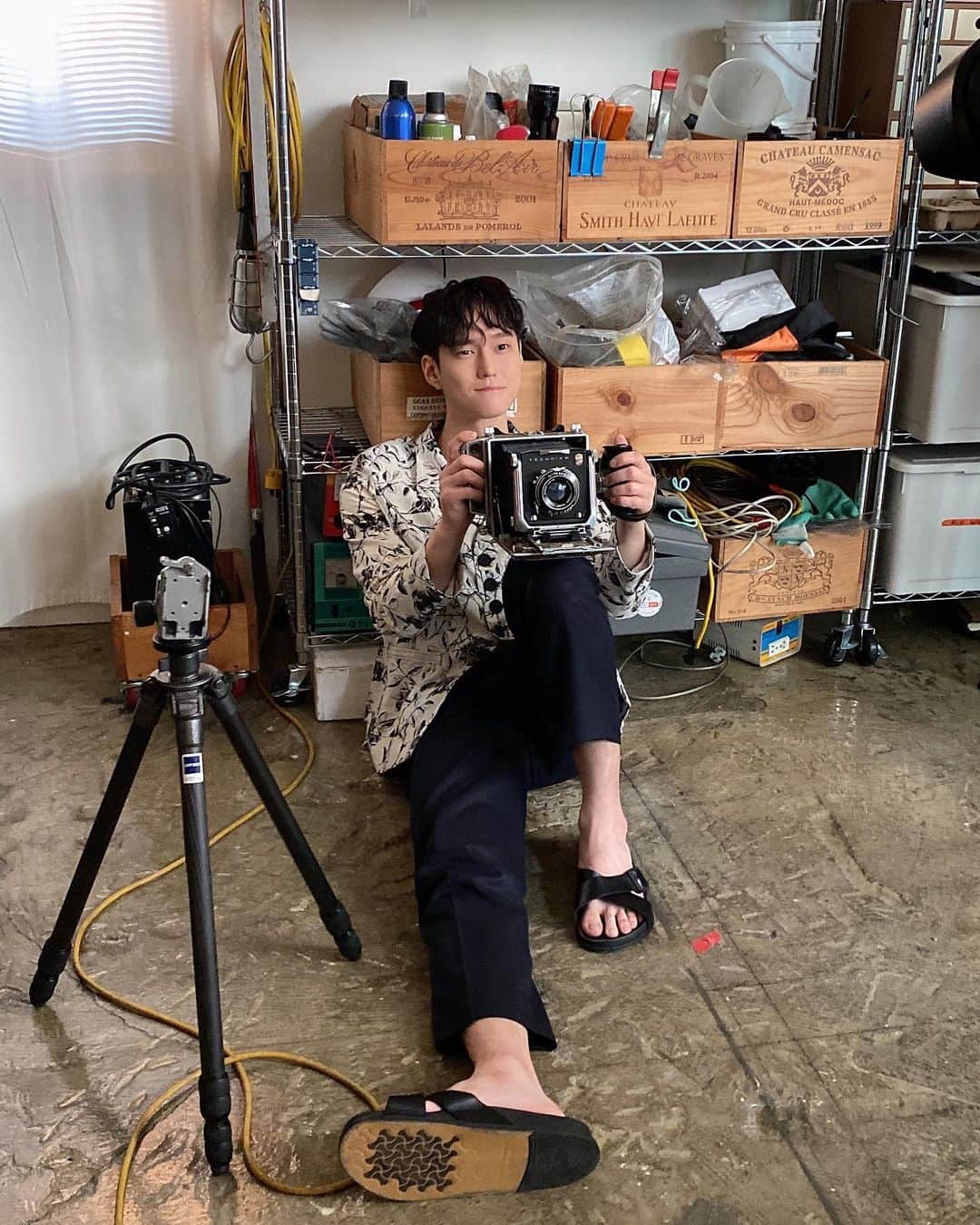 コ・ギョンピョのインスタグラム：「@singlesmagazine  싱글즈 7월호에서 만나요~👋🏻」