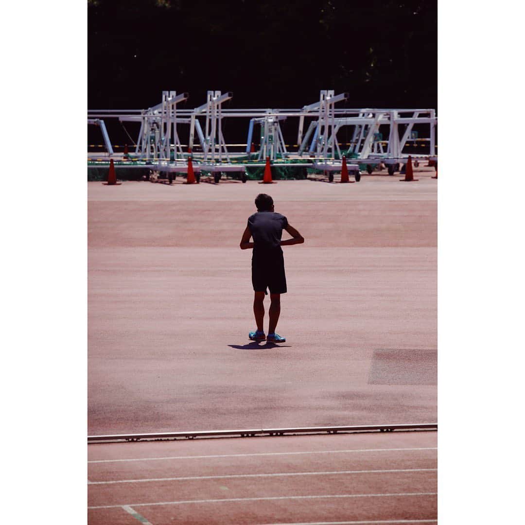 A.D.S.R.さんのインスタグラム写真 - (A.D.S.R.Instagram)「本気のランナーの走りっぷりを見て自分の毎朝の日課はランニングではなく、ジョギングと呼ぶことを心に決める」6月16日 14時14分 - a.d.s.r._official