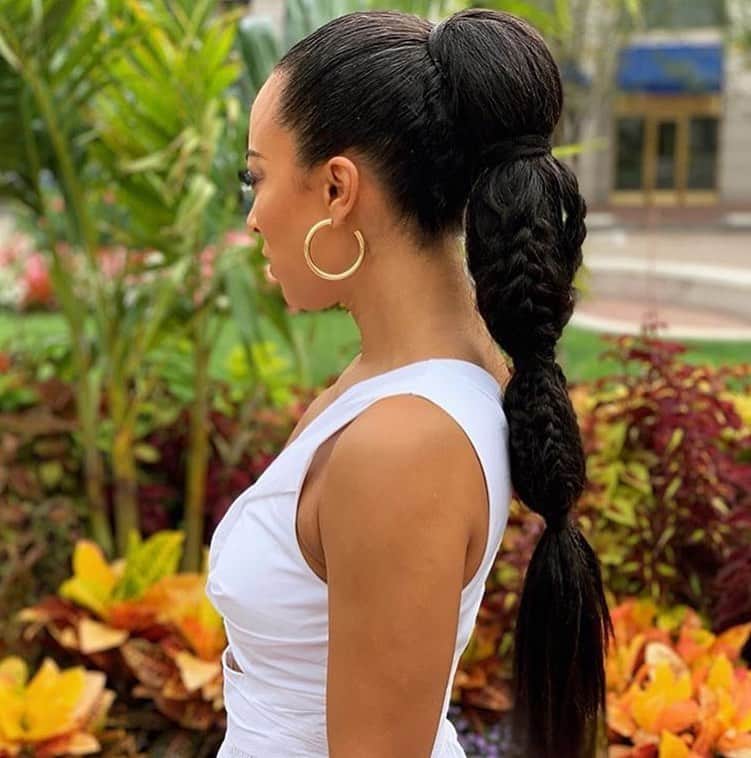 I N S T A B R A I Dのインスタグラム：「Loving @angelarye ‘s stunning wedding hairdo!」