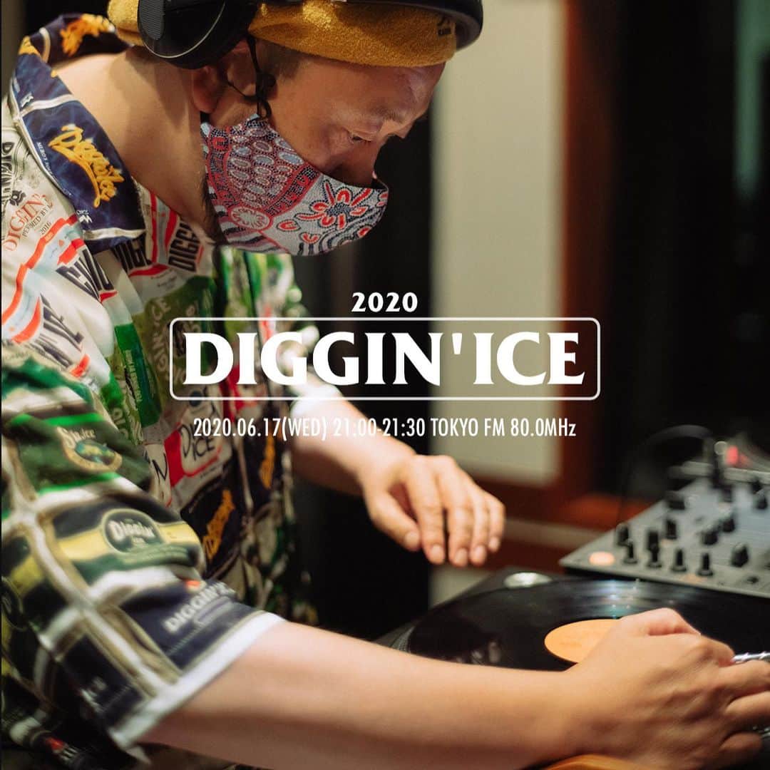 MUROさんのインスタグラム写真 - (MUROInstagram)「おはようございます〜⛅️ 明日の　@tokyofm_official での @king_of_diggin は、7月1日にタワーレコード限定でリリースされる『DIGGIN’ ICE 2020』に収録させて頂いた楽曲をメインにMIXをお届け致しマス♪📡⚡️ 今週も水曜日の21時からの30分間、レコードの音でノンストップの「音の旅」に是非お付き合いください♪ @opec_hit @junyashimizu  @kentaro4139575 @lililililililillil  @seishiromorikawa @m.o.tr  @yosuke_nakagawa_  @habari_wood  Photo : @murakenphoto  #20200617 #tfm_kod  #千代田ホテル」6月16日 6時31分 - dj_muro