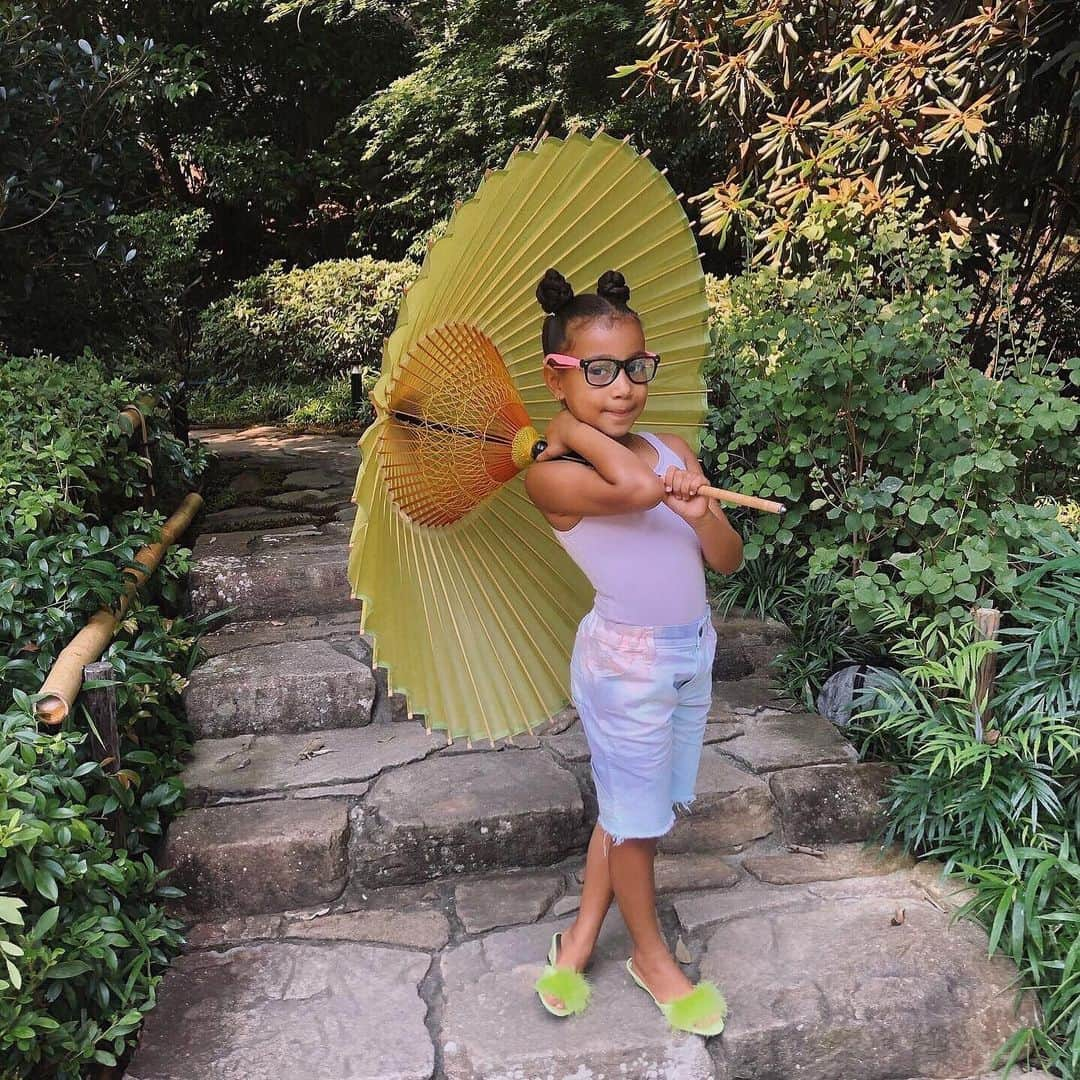 キム・カーダシアンさんのインスタグラム写真 - (キム・カーダシアンInstagram)「‪Happy 7th Birthday to my first born baby North! I can’t believe you are 7. Crazy how time has flown by so fast like this! You are everything and more than I ever dreamed of! The most stylist creative Gemini performer ever! I love you to your alien planet and back! ‬」6月16日 8時17分 - kimkardashian