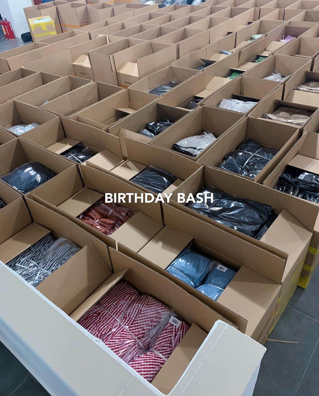 BIRTHDAY BASHさんのインスタグラム写真 - (BIRTHDAY BASHInstagram)「MANY THANKS 本日も出荷分♡ いつもBBでのお買い物ありがとうございます♡」6月16日 8時27分 - birthdaybashshop
