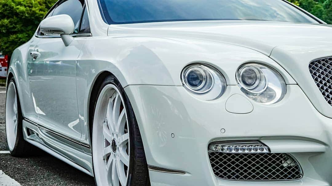 J-Auto Showさんのインスタグラム写真 - (J-Auto ShowInstagram)「Bentley Continental GT exterior  #BentleyContinentalGT #BentleyContinental #Bentley #ベントレーコンチネンタルGT #ベントレーコンチネンタル #ベントレー #🚙 #jautoshow #modifiedcar #car  #カスタムカー #スーパーカー #外車 #高級車」6月16日 8時54分 - jautoshow