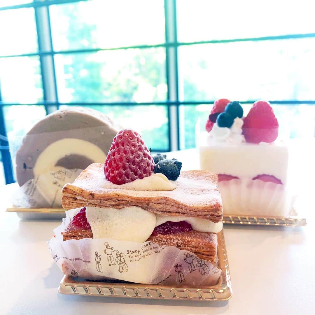 Kawaii.i Welcome to the world of Tokyo's hottest trend♡ Share KAWAII to the world!さんのインスタグラム写真 - (Kawaii.i Welcome to the world of Tokyo's hottest trend♡ Share KAWAII to the world!Instagram)「This delicious-looking cake is actually soap✨ It was created by “Artistic Soap Designer” Kinoshita Kazumi. @kinoshitakazumi Learn how to make this Kawaii soap yourself to add some fun to your hand-washing ritual🙌﻿ ﻿ Click on the link on the profile for the video.@kawaiiiofficial Kawaii International episode 124﻿ 07:29 - Tutorial: Strawberry Shortcake Soap by KINOSHITA Kazumi, artistic soap designer﻿ ﻿ #soapflower #handmadesoap #cakesoap #pipingsoapflower #stayhomekawaii #diy #handwash #handwashchallenge #handwashing﻿ #フラワーソープ #手作り石鹸 #手作り石けん #ケーキ石鹸 #パイピングソープフラワー」6月16日 14時33分 - kawaiiiofficial