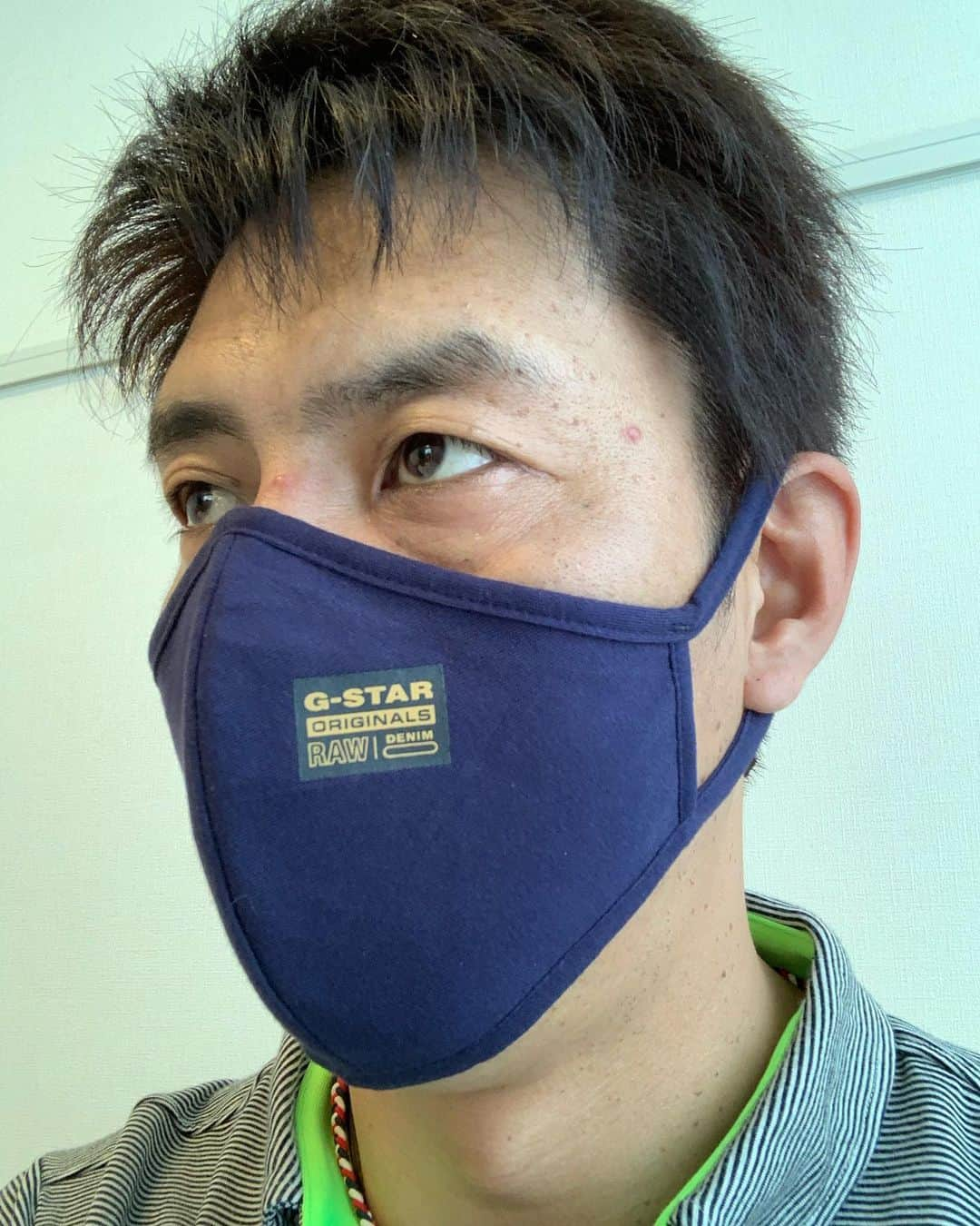 山本隆弘さんのインスタグラム写真 - (山本隆弘Instagram)「オシャレなマスクで出社！ オーガニックコットン100%のG-Star-Rowマスク😎 #ワンマイルrawコーデ  #gstarrawjapan」6月16日 9時36分 - yamamototakahiro5