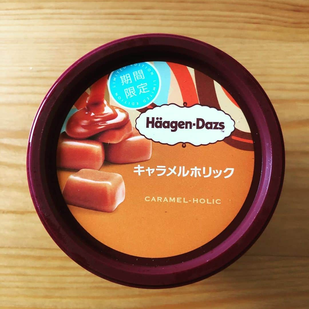 asanomakotoさんのインスタグラム写真 - (asanomakotoInstagram)「Thanks to the healthcare professionals. ☺️🍨✨ #haagendazs #HäagenDazs #haagen_dazs  #love #haagendazsid  #ice #icecream #icecreams #iceart #smile #happy #instafun #instapop #instacool #instagood #instaice #instaicecream #instafollow #gelato #caramalholic #sorriso #ハーゲンダッツ #アイスクリーム #カップアイス  #医療従事者に感謝 #photoofday #webstagram  #tagsforlikes #하겐다즈 #キャラメルホリック ★おはようございます🌞良い日です♪医療従事者に感謝致します。徐々にですが、日常が戻りつつあるのは命をかけて頑張ってくれている方達のおかげです。本日もスマイルのお届けしたいです！今日も一日頑張りまーーーーーす🍨✨」6月16日 10時33分 - asanomakoto