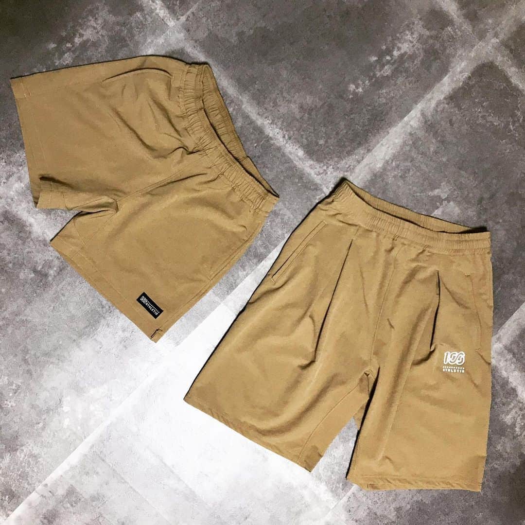 宇野薫のインスタグラム：「今日もジョグ&バギーショーツ  #onehundredathletic #100athletic  #100A  #unocaolshowten #新色ベージュ」