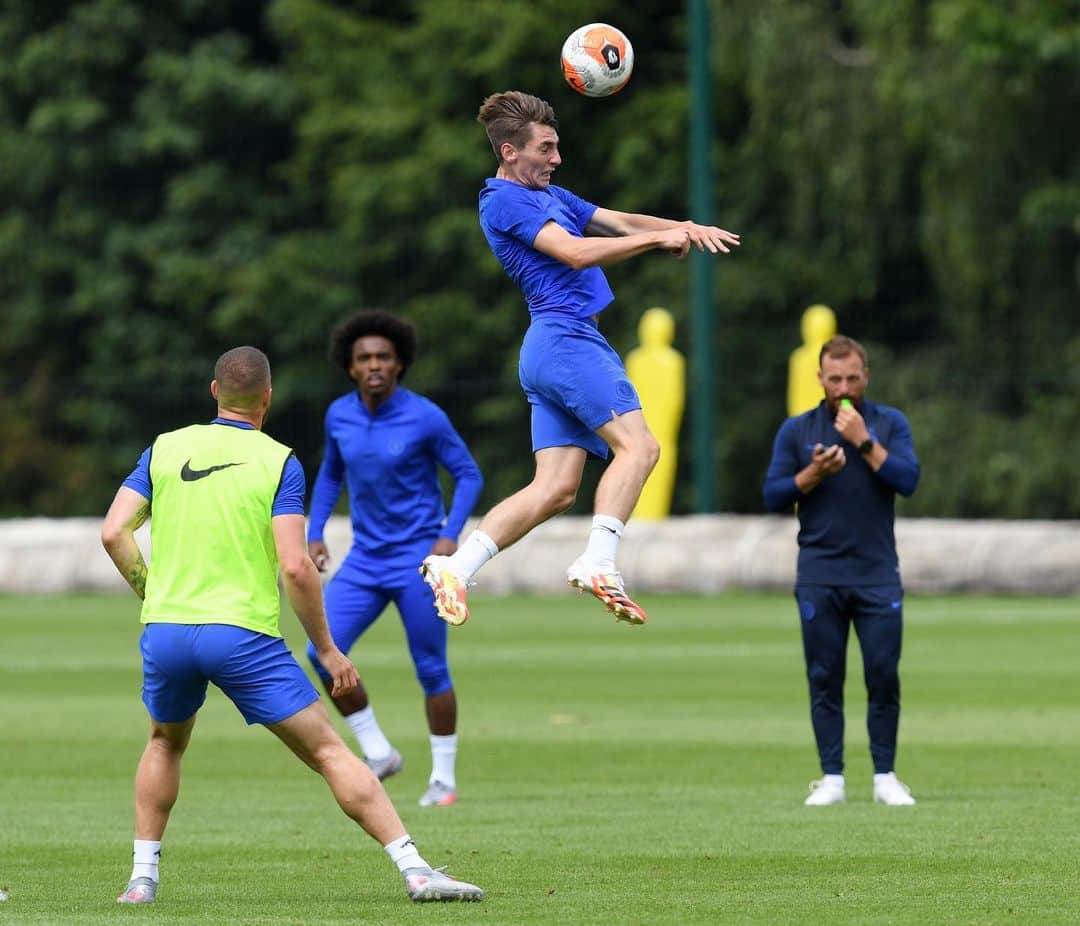 チェルシーFCさんのインスタグラム写真 - (チェルシーFCInstagram)「How high, @billygilmourrr! 😳 #CFC #Chelsea」6月16日 22時58分 - chelseafc