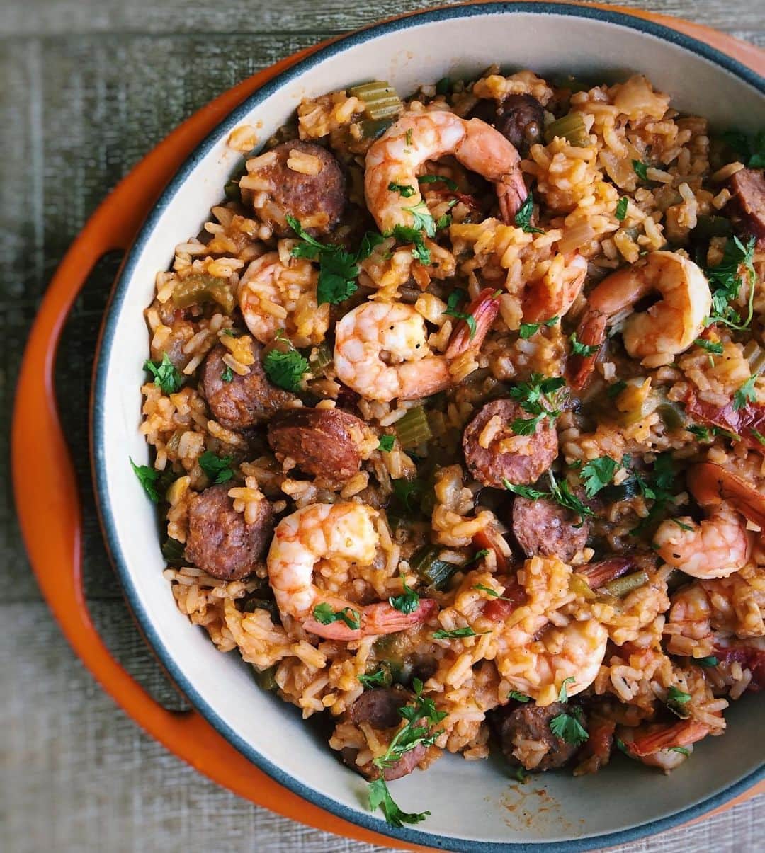 Antonietteのインスタグラム：「I realize that I have not made a lot of food with African origins, one in particular is Creole cuisine! Creole food is an intersection of Spanish, Haitian, French and West African influences, as shown in the variety of ingredients that make up jambalaya. Africa has been a major contributor to the cuisine of North and South America. However this contribution has long been overlooked, trivialized, or denied.  I am looking forward to learning, making and sharing more food content that reflects the African culinary contributions on the cuisine of this country. ✨」