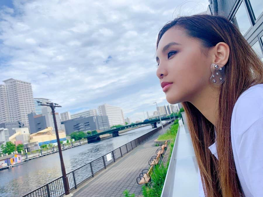 Beverlyさんのインスタグラム写真 - (BeverlyInstagram)「. Take a deep breath. Smile.😌 #Beverly #ビバリー」6月16日 16時48分 - beverly_official_