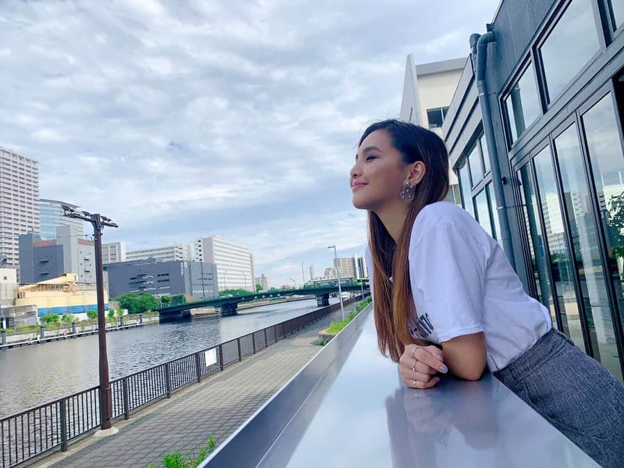 Beverlyさんのインスタグラム写真 - (BeverlyInstagram)「. Take a deep breath. Smile.😌 #Beverly #ビバリー」6月16日 16時48分 - beverly_official_