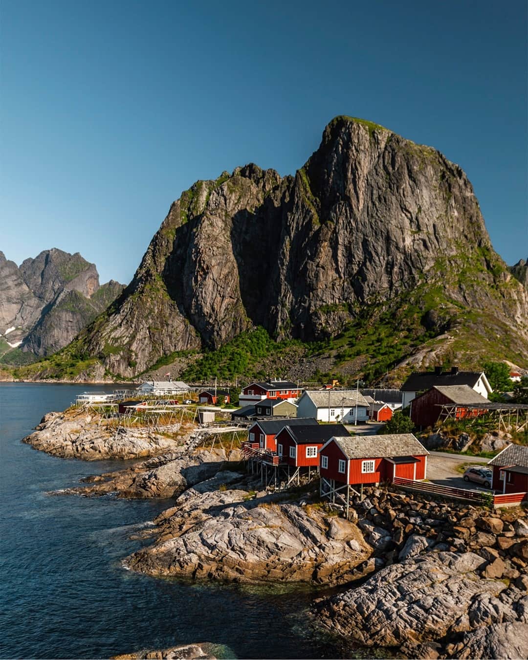 BMWのインスタグラム：「Everyone has a wonderland somewhere. Where is yours? #BMW  #Lofoten #Rorbu @bmwgroupculture」