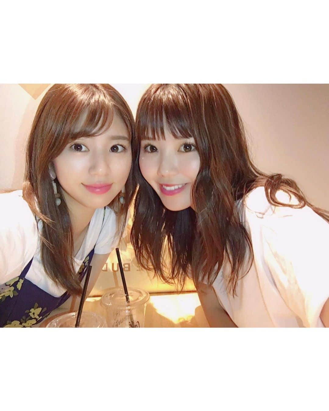 加田穂乃華のインスタグラム：「愛しのしーちゃん💓 投稿少し遅くなっちゃったけど、、 お誕生日おめでとう🎉🎂 ・ コロナの影響で全く会えてないけど たまに生存確認はし合ってます😌  早く会いたいなー コロナが落ち着いたらしちゃんとやりたい事はゴルフと旅行😍  写真は時系列バラバラだけど、 数年前をさかのぼってみました。笑 たくさん思い出ありすぎて選抜に悩みました😂  これからもずっとよろしくね✨ #happybirthday #bestfriend」