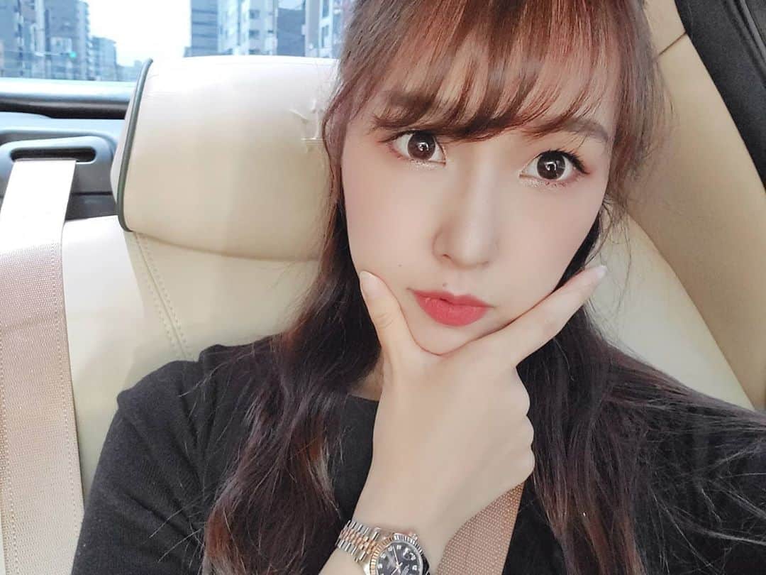 佐藤夏希のインスタグラム：「今日も暑かったよ😭💦 すばるんとデートして楽しかったな（笑） 今日はマックって言葉を覚えたみたい😂❤️ ずっとマックマックって言ってる（笑）またポテト食べようね😂🎀 かわいいな（笑） * * ⇒2枚目 妊娠前にずっと履いてた @gyugyugyu_info の骨盤ショーツ♡ 産後のケアには絶対必需品だから 産んだらまた履くよ💓😚 スカートやパンツの下にも仕込めるし通気性も良いから全然今の季節でも履けちゃうのが◎ * * * * #男の子#男の子ママ#おやこーで #むすこーで #息子#息子ラブ #2歳#ママ#ママさんと繋がりたい #ママスタグラム#mama#mamastagram #mamanoko #ママリ#妊娠記録#マタニティライフ#マタニティ#二人目妊娠中#babyboy#boy#成長記録#幼児 #骨盤ショーツ#ギュギュギュ#骨盤矯正 @monstella_official」