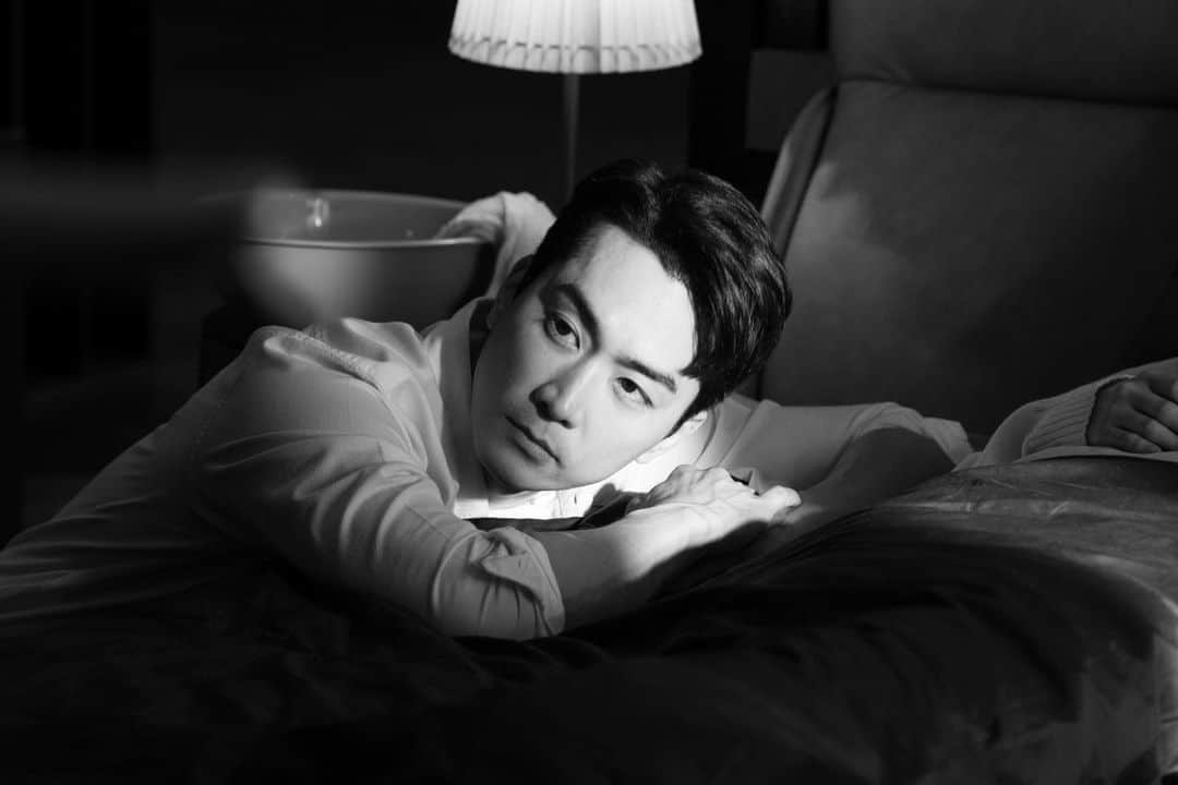 ソン・スンホンさんのインスタグラム写真 - (ソン・スンホンInstagram)「Good night 🌙」6月16日 23時43分 - songseungheon1005