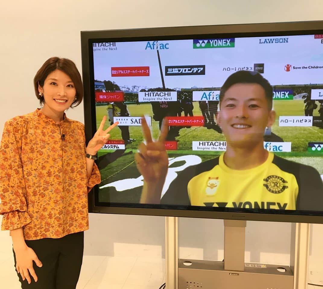 西谷綾子のインスタグラム：「✴︎ 柏レイソル MF 戸嶋祥郎選手⚽️ リモートインタビュー✨☺️ 6/28(日)20:30〜 「ライジングレイソル」観てね💓 ・ Jリーグ再開‼️ 【第2節】(リモートマッチ) 7/4(土)『柏レイソル vs FC東京』 (@三協フロンテア柏スタジアム、19:00キックオフ) ・ #全力でリモート応援 #柏から世界へ #柏レイソル #サッカー #j1 #soccer #reysol #jleague  #japan #kashiwa #kashiwareysol #football #vitoria #champion」