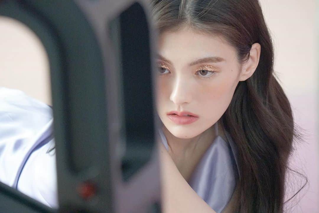 キム・ヨンジのインスタグラム：「매니져님이 보는 나 with @hince_official」