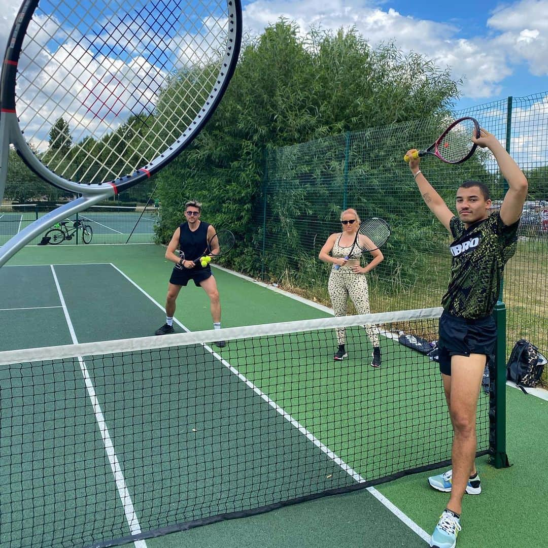 ニック・グリムショーさんのインスタグラム写真 - (ニック・グリムショーInstagram)「and you thought Wimbledon was cancelled!」6月16日 19時26分 - nicholasgrimshaw