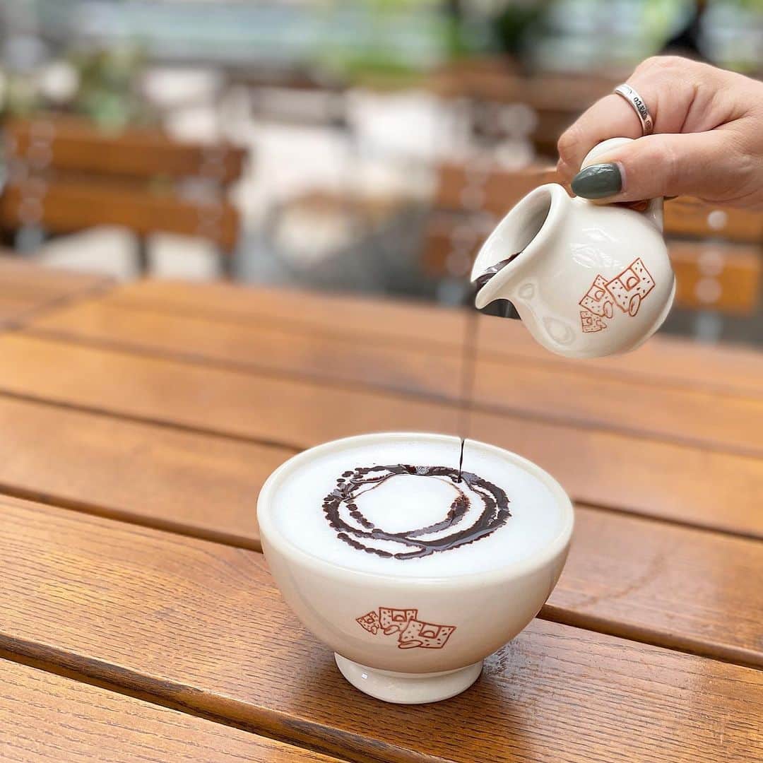 市川歩美のグルメインスタ