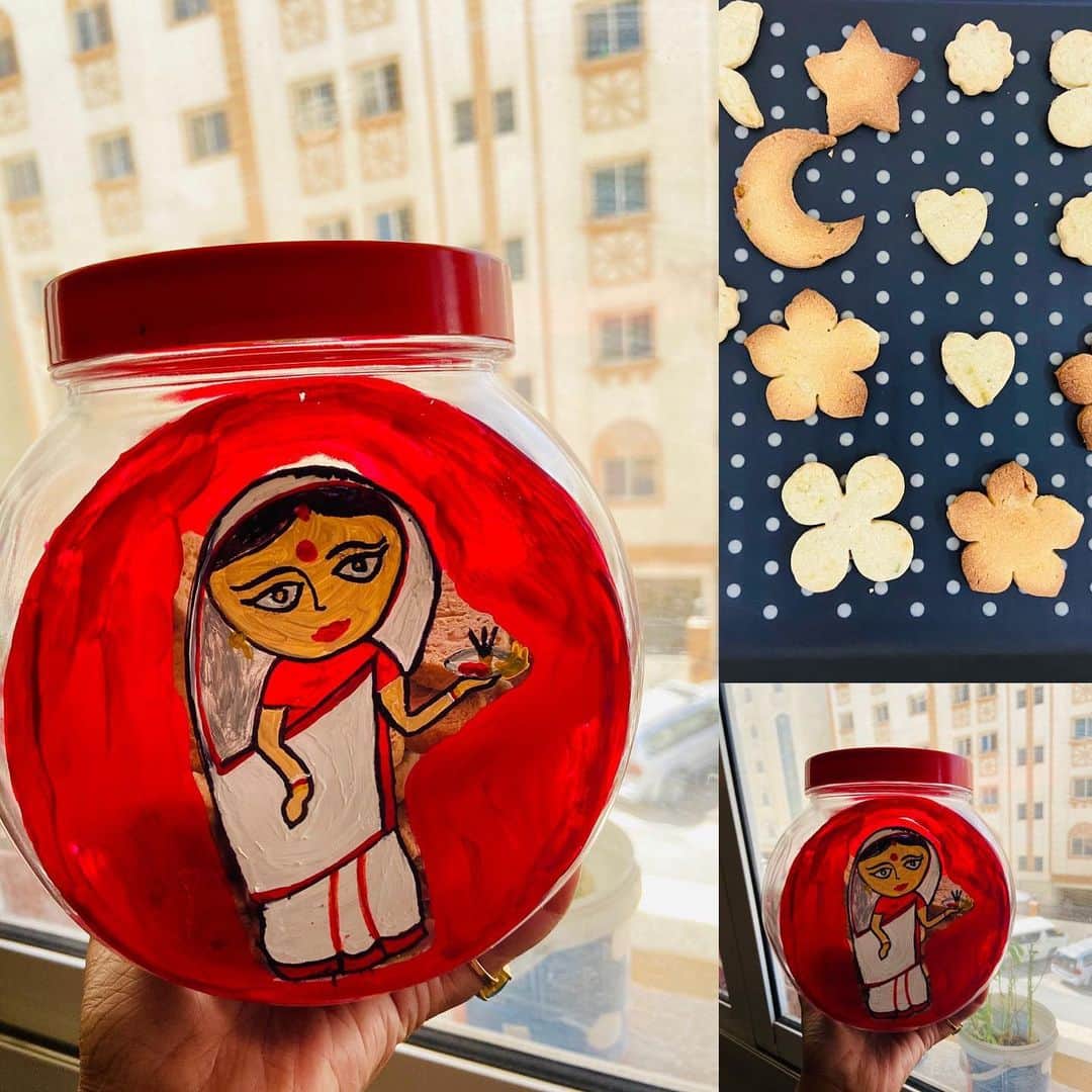 SUPER CAKESのインスタグラム：「My cookies 🍪 now have a better place to be stored... Thanks @live.life.colorful for this beautiful piece❤️m in love with this beautiful hand painted jar 😍Thanks Pri 🥰」