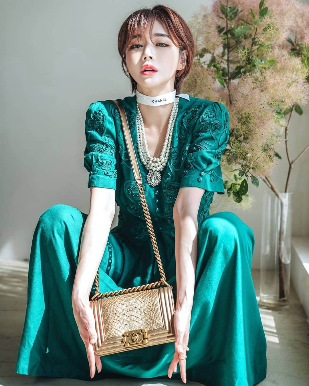 Han Ga Eunさんのインスタグラム写真 - (Han Ga EunInstagram)「I Love chanel🍀 . . Photo @koheepark . . #photography #model #chanel #화보 #모델 #사진 #studio」6月16日 20時38分 - gaeungbebe